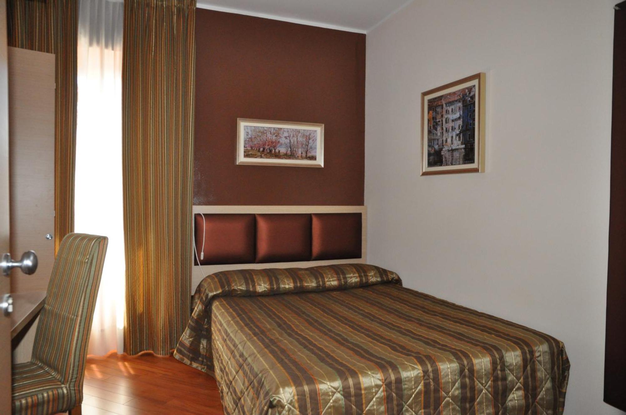 Dulcinea Hotel Múggia Dış mekan fotoğraf